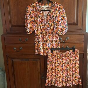 Skirt and top set by loft size L.